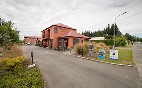 Red Tussock Motel te Anau